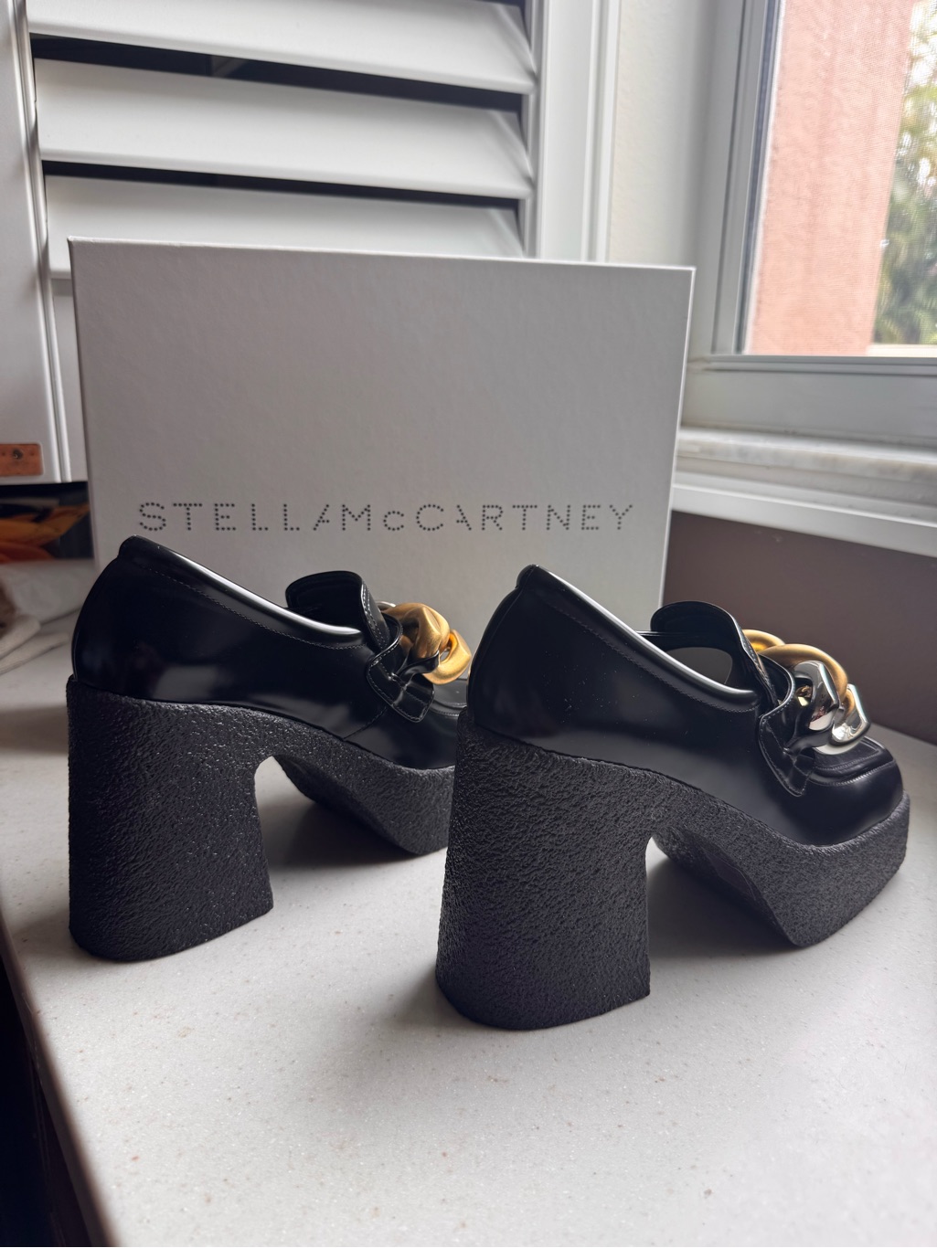 Stella Mccartney Black Patent Platform Loafers With Gold Chain